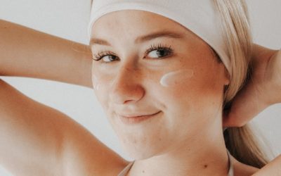 Les secrets d’une peau éclatante : routine de soins naturels pour la santé de la peau